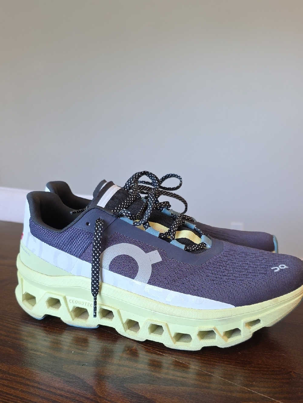 On Running Running Shoe